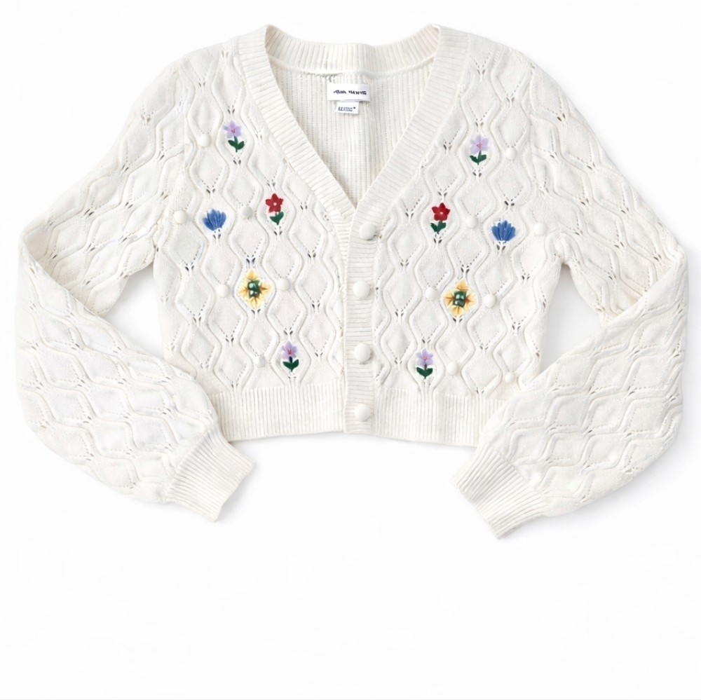 Urban revivo floral embroidered cardigan off white button down bell sleeve sz 4